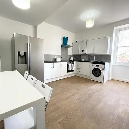 Lovely Centre Δωμάτια σε οικογενειακή κατοικία